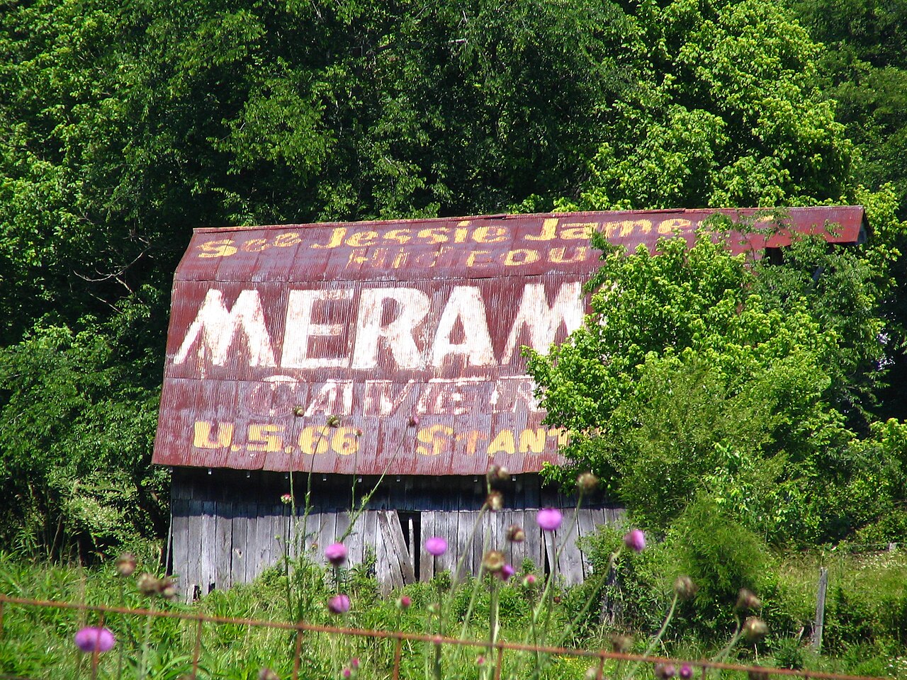 Meramec Caverns